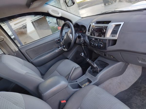 Toyota Hilux 3.0 CD SR 171cv 4x2 - Imagen 4