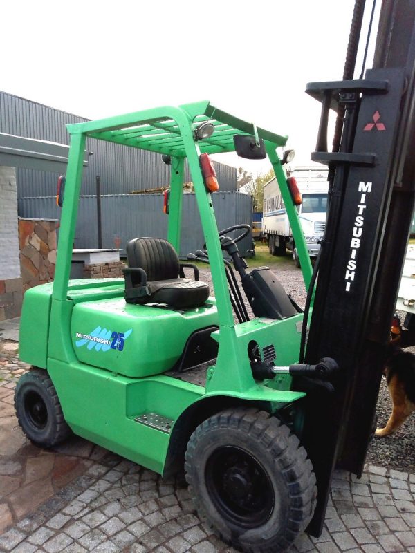 Autoelevador Mitsubishi 2.5ton Diesel 1998 - Imagen 5