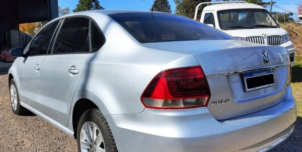 Volkswagen Polo 1.6 Msi Highline 2018 - Imagen 2